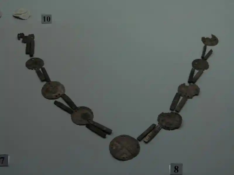 Eight-pointed cross engraved on metal sheet